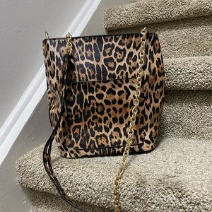 Sandra Roberts bucket bag